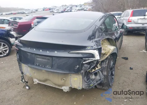 2024 Tesla Model 3 Long Range Dual Motor All-Wheel Drive/Rear-Wheel Drive z USA, uszkodzony, nr VIN 5YJ3E1EA4RF868281